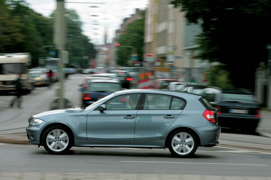  BMW 1-Series 5-Door 2005 года  (фото 127 из 187)